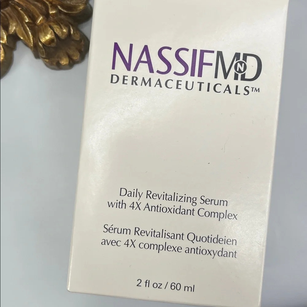 NWT 2 Oz Nassif MD Daily Revitalizing Serum